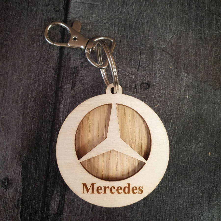 Porte clé en bois Mercedes